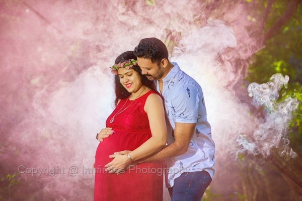 Maternity Shoot By Vivaga Photography by Vivaga Photography